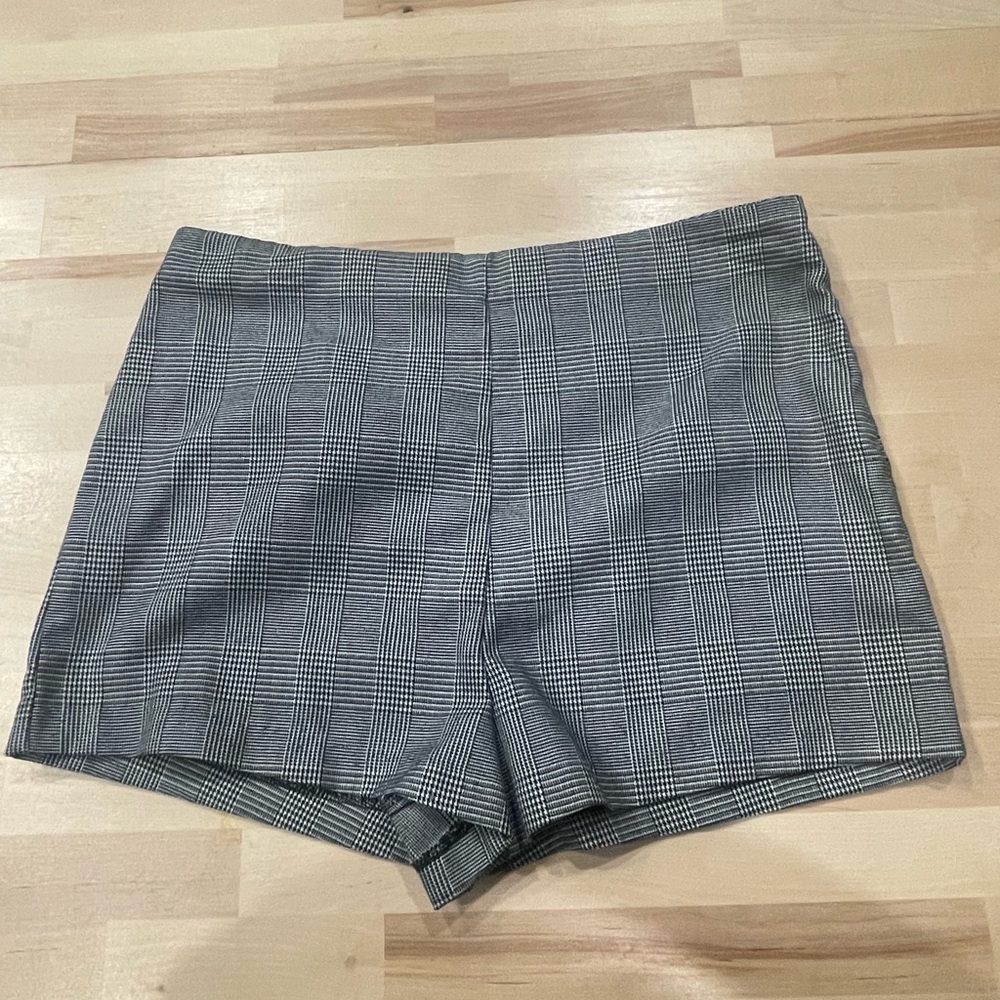 Forever 21 Black and white Plaid Shorts